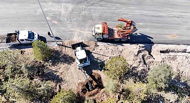 Büyükşehir'den doğaya duyarlı çalışma: Kartal Kavşağı Projesi öncesi ağaçlar taşınıyor