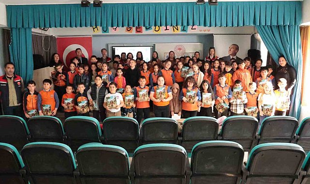 Çanakkale'de öğrencilere su kullanımı hakkında farkındalık eğitimi