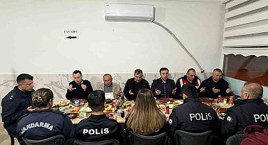 Çavdarhisar Kaymakamı Murat Ak, emniyet ve jandarma personeliyle iftarda buluştu
