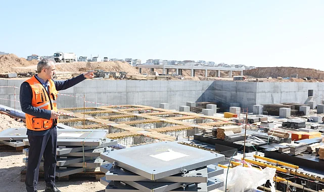 Efes Selçuk'ta iftar sofrası dayanışma ile kuruldu