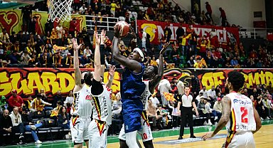 Çayırova şampiyonluk yolunda potada hata yapmadı