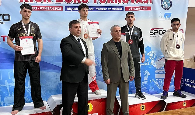 Çayırovalı sporcular o turnuvadan 2 madalyayla döndü