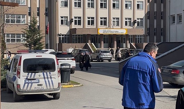 Çekmeköy'de lisede bıçaklı saldırı: 1 öğrenci, 2 öğretmen ve arkadaşını bıçakladı