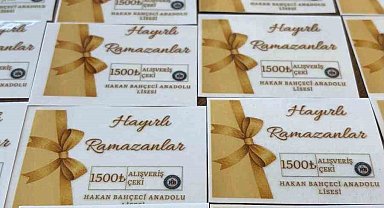 Çermik'te öğrencilere yardım çeki dağıtıldı