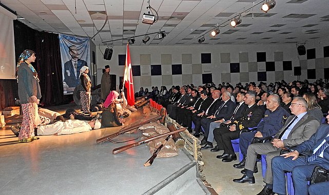 Çeşme'de, duygu dolu Çanakkale anması