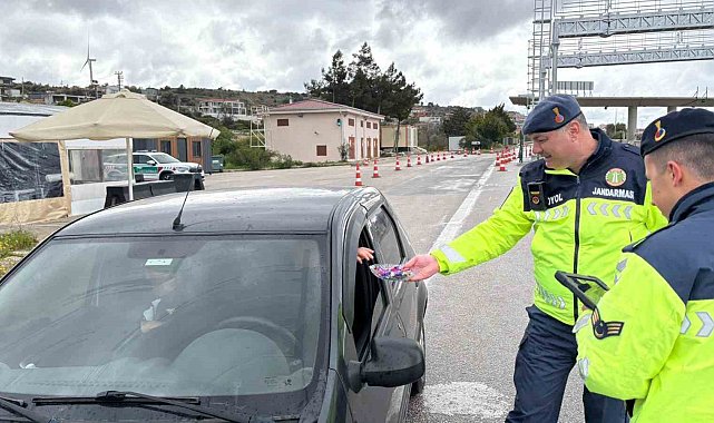 Çeşme'de jandarmadan anlamlı bayram jesti