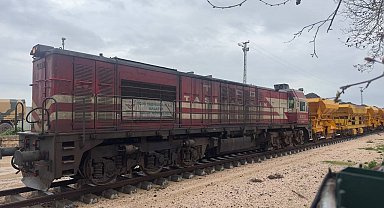 Ceylanpınar'a 15 yıl aradan sonra tren geldi