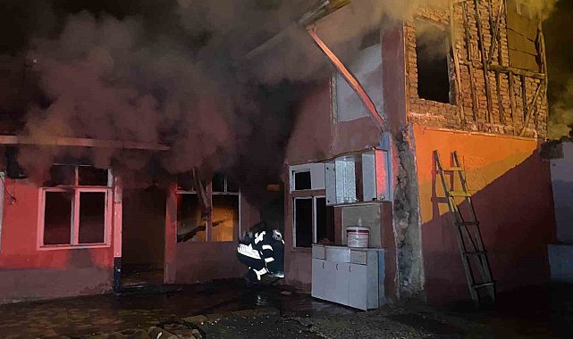 Çorum'da gecekondu yangını