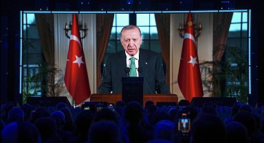 Cumhurbaşkanı Erdoğan STRATCOM Zirvesi'nden dünya barışı mesajı verdi