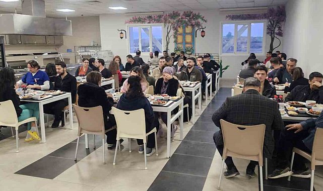 Defne Devlet Hastanesi personeli iftar programında bir araya geldi
