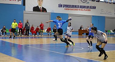 Denizin kızları nefes kesen maçta Üsküdar'ı devirdi