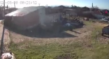 Deprem anında büyük bir gürültü ve patlama yaşandı