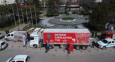 Deprem Haftası'nda simülasyon tırı sahada