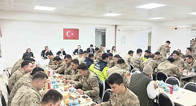 Digor Kaymakamı Ahmed Tayyib Kahraman, jandarma personeliyle iftarda buluştu