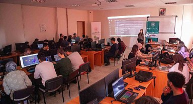 Dijital dünyanın savunucuları Serhat'ta yetişiyor