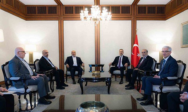 Dışişleri Bakanı Hakan Fidan, Hamas Siyasi Büro Üyesi Halil Hayye başkanlığındaki Hamas heyeti ile Ankara'da görüştü.