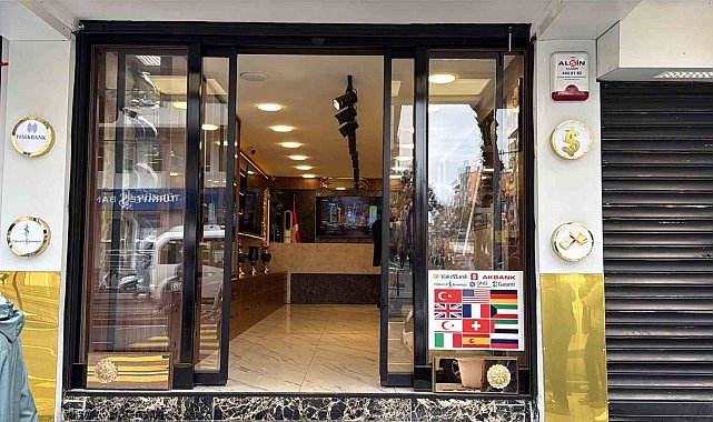 Diyarbakır'da motosikletli şahıslar kuyumcu dükkanını kurşunladı