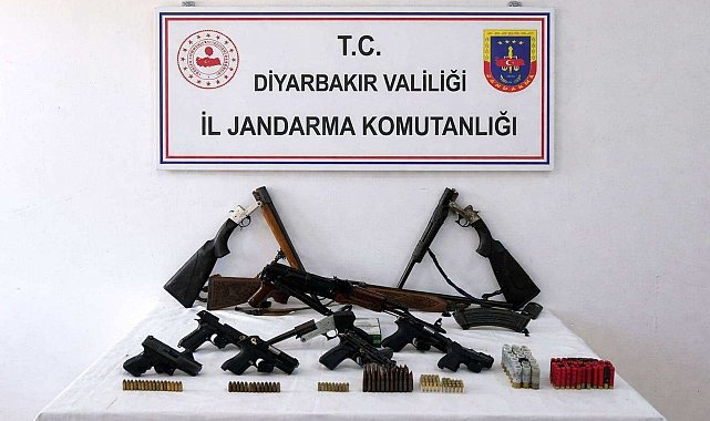 Diyarbakır'da silah kaçakçılığı operasyonu