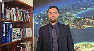 Doç. Dr. Mustafa Özalp: " Yapılması gereken şey müzakere masasının başlaması, diplomasiye öncelik verilmesi ve savaşın ivedilikle durdurulması"