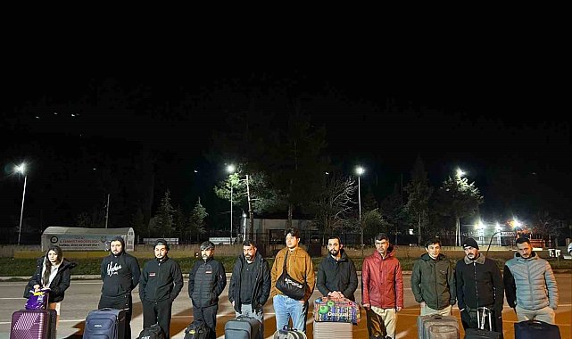 Durdurulan otobüste 11 kaçak göçmen yakalandı