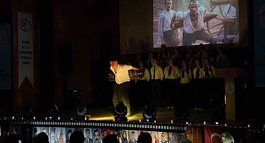 Edirneli öğrencilerin 18 Mart gösterileri duygulandırdı