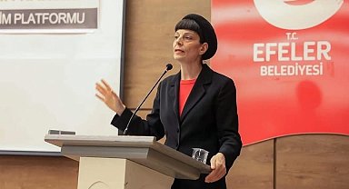 Efeler'de 'Dönüm Noktasında Cumhuriyet' konuşuldu