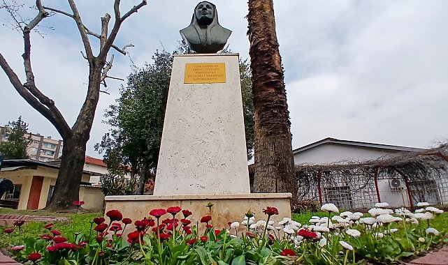 Efeler'de Gül Esin Parkı yeni yüzüyle hizmete açıldı