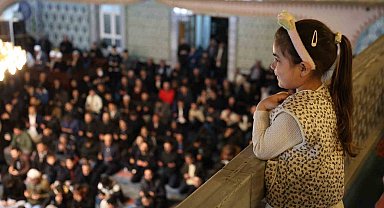Elazığ'da Ramazan Bayramı namazında camiler doldu taştı