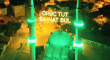 Emet'te Ramazan coşkusu mahya ile taçlandı