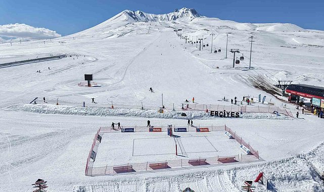 Erciyes'te kar voleybolu heyecanı başlıyor