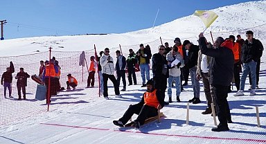 Erciyes'te Geleneksel Kızak Türkiye Şampiyonası heyecanı