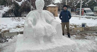 Erzincan'da kardan adam değil, kardan padişah