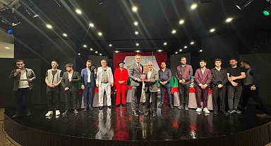 Erzurum Büyükşehir Belediyesi Şehir Tiyatroları, Trabzon Erol Günaydın Tiyatro Festivali'nde