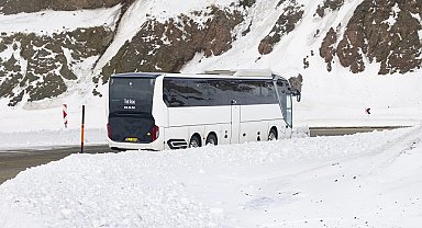 Erzurum ve İsveç'te 'elektrikli otobüs' kar ve buza meydan okudu