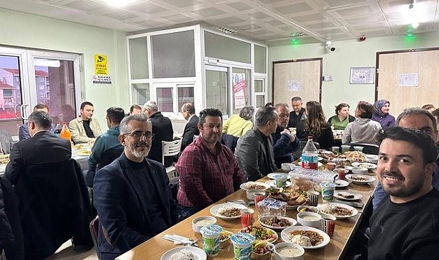 Eskişehir İl Sağlık Müdürü Bildirici, Beylikova'da sağlık çalışanlarıyla iftarda buluştu