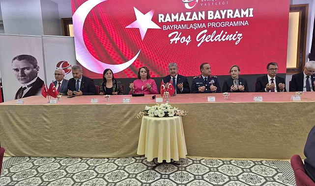 Eskişehir Valiliği bayramlaşma programında birlik mesajı