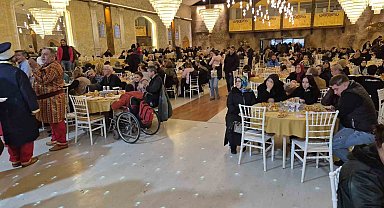 Eskişehir'de gaziler ve yaşlılar iftar programında bir araya geldi