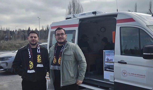 Eskişehir'de mobil sigara bıraktırma aracı taraftarla buluştu
