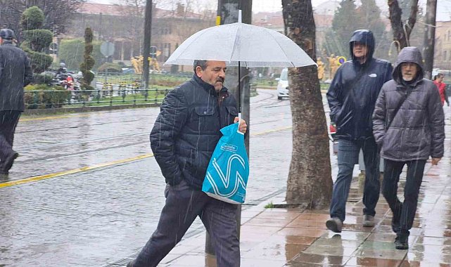 Eskişehir'e beklenen yağmur geldi