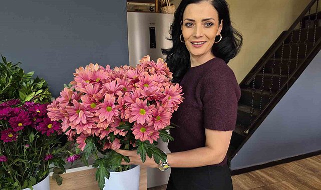 Eskişehirli çiçekçide 8 Mart mesaisi: "Not yazma telaşı çiçek seçiminden zor"