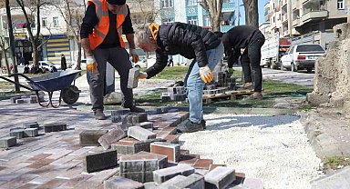 Eyyübiye'de yol ve parklar yenileniyor