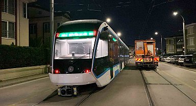 Filoya katılan yeni tramvay raylarla buluştu