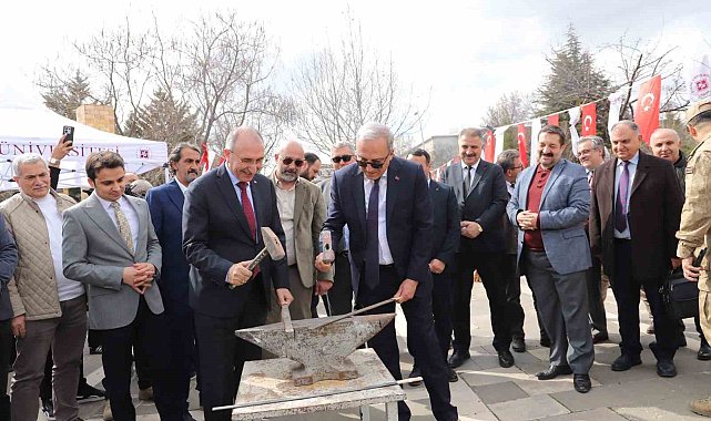 FÜ'de Nevruz Bayramı coşkuyla kutlandı