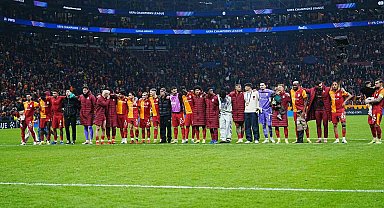 Galatasaray'da Liverpool galibiyeti sevinci