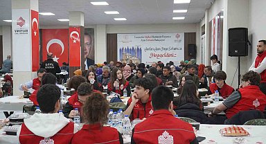 Gaziantep Kolej Vakfı öğrencileri, gönül sofrasında buluştu