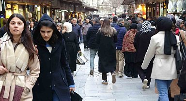 Gaziantep'te bayram alışverişinde adım atacak yer kalmadı