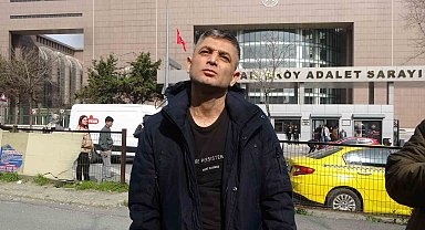 Gaziosmanpaşa'da duyma ve konuşma engeli bulunan kişinin telefonunu gasp eden ve benzin dökerek yakan sanık hakim karşısında