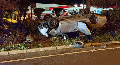 Gazipaşa'da takla atan otomobildeki 4 kişi yaralandı