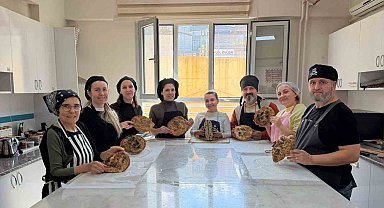 Halk Eğitim kursiyerleri pişirdi, ihtiyaç sahiplerinin sofraları bereketlendi