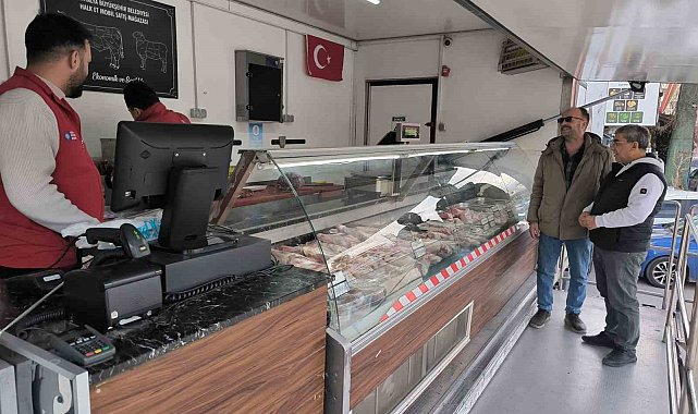 Halk Et Mobil Satış Tırı'na ilçelerde yoğun ilgi